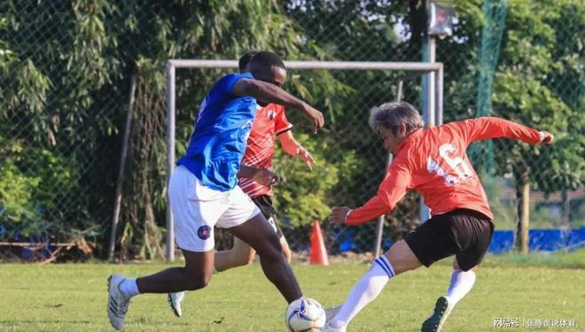 亚博体育-窗口期体能课后；莱比锡防线松动备战意甲；媒体盛赞；球队文化再被提及-亚博体育