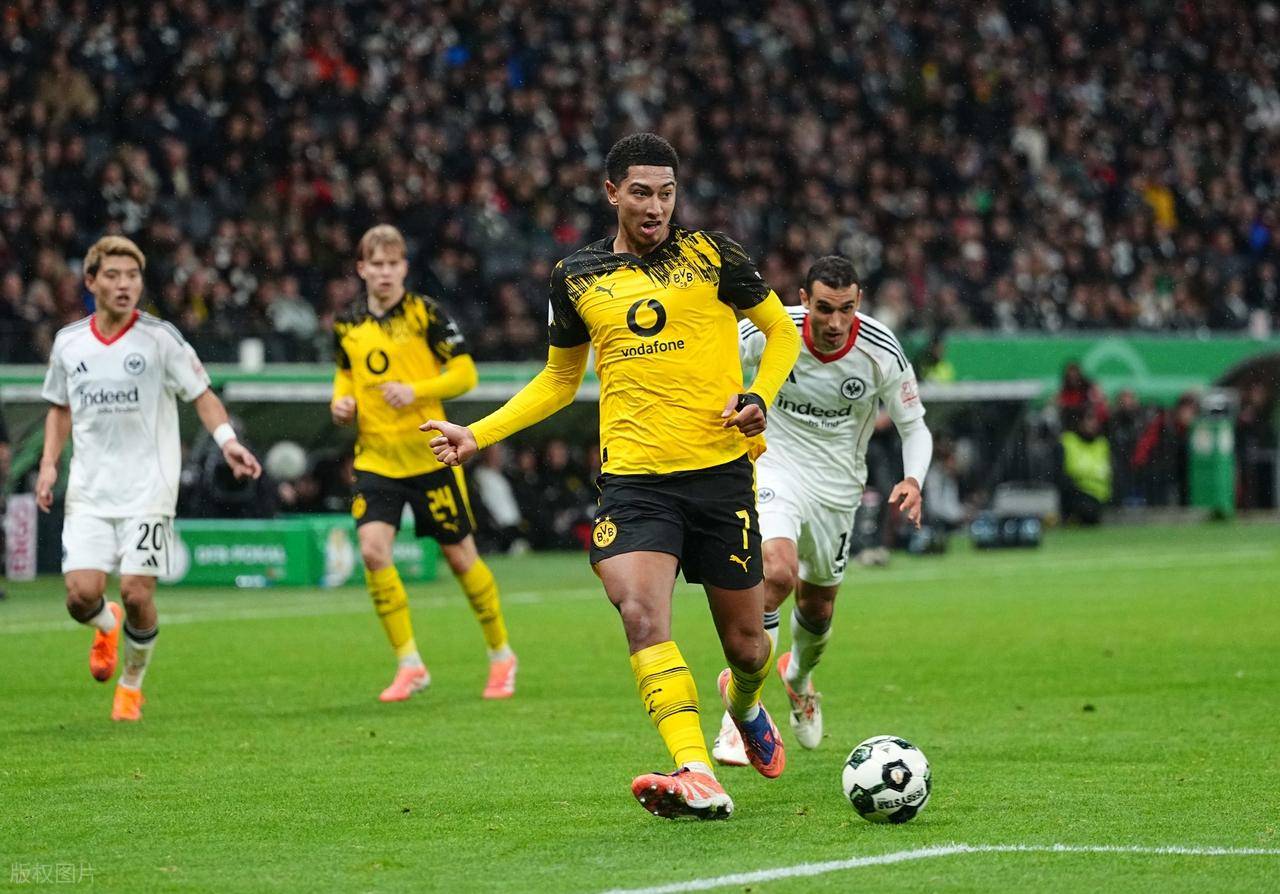 亚博体育-转折点！多特蒙德止住颓势，德甲冲刺阶段攻防权衡，更衣室稳定，训练强度明显提升-亚博体育